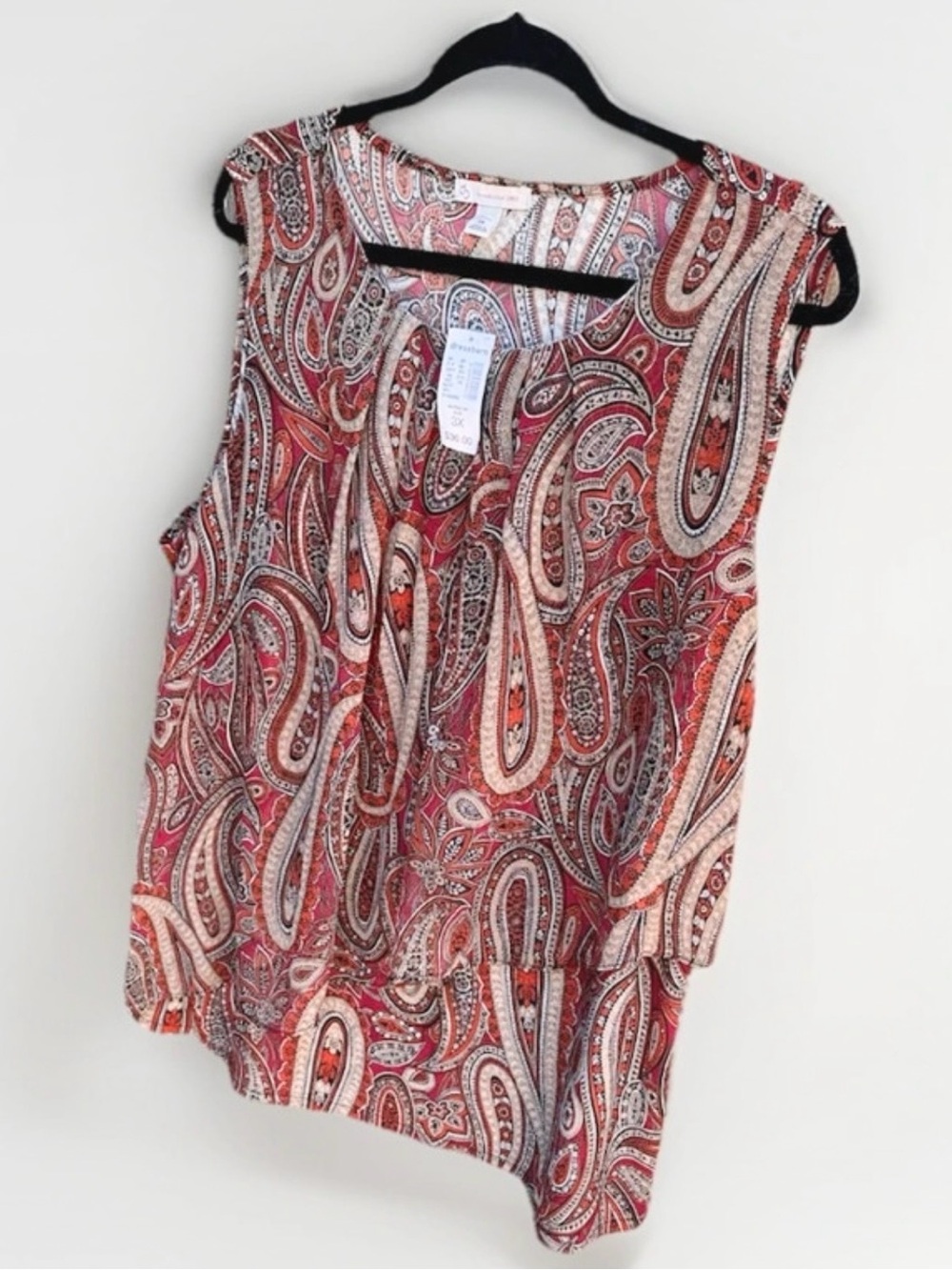 Sleeveless‎ Paisley Print Blouse in Red